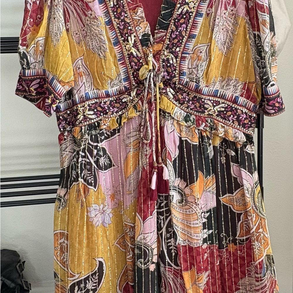 Anthropologie Boho Midi Dress with Tie Front V-Neck and Pleated Style NWOT Sz L
